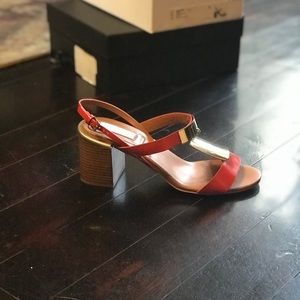 Chloé
Black Sb26192 Low Heels Sandals
Size: US 9